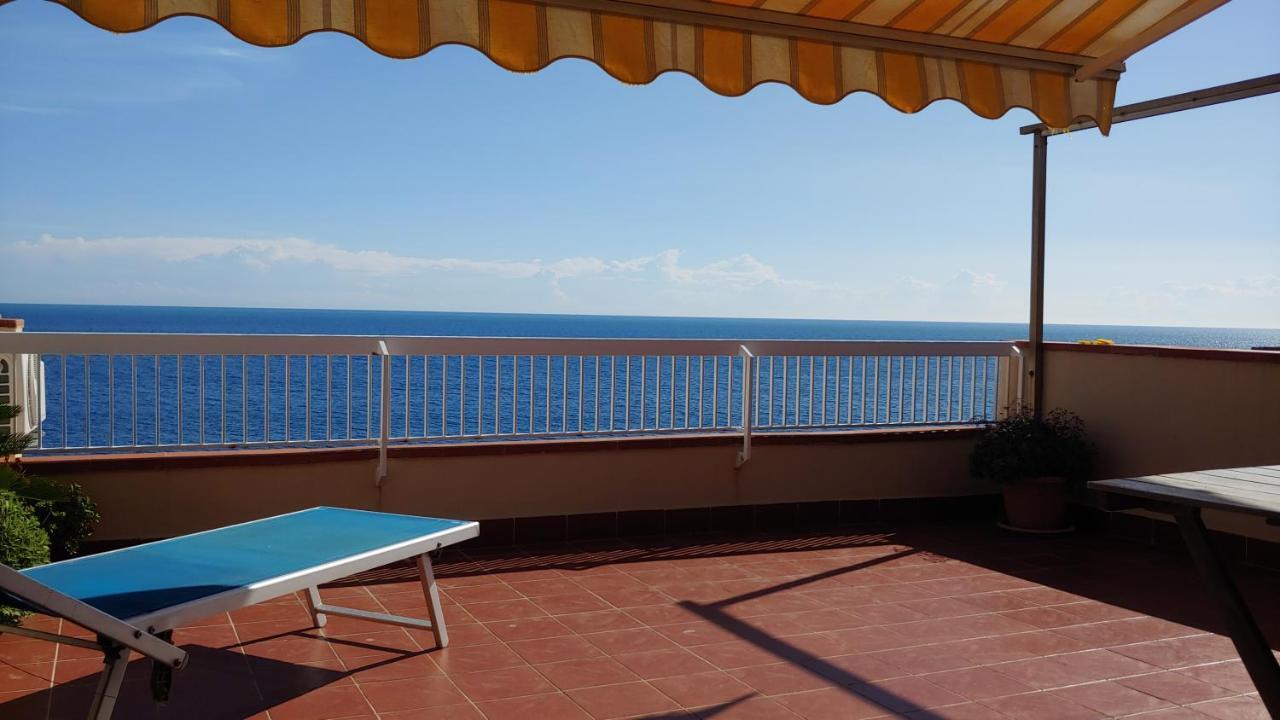 Casa Ciclopi Apartment Aci Trezza Exterior photo